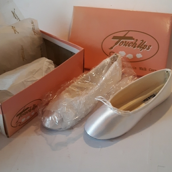 Vintage 1980s Touch Ups satin ballerina slippers 3 - Picture 1 of 5